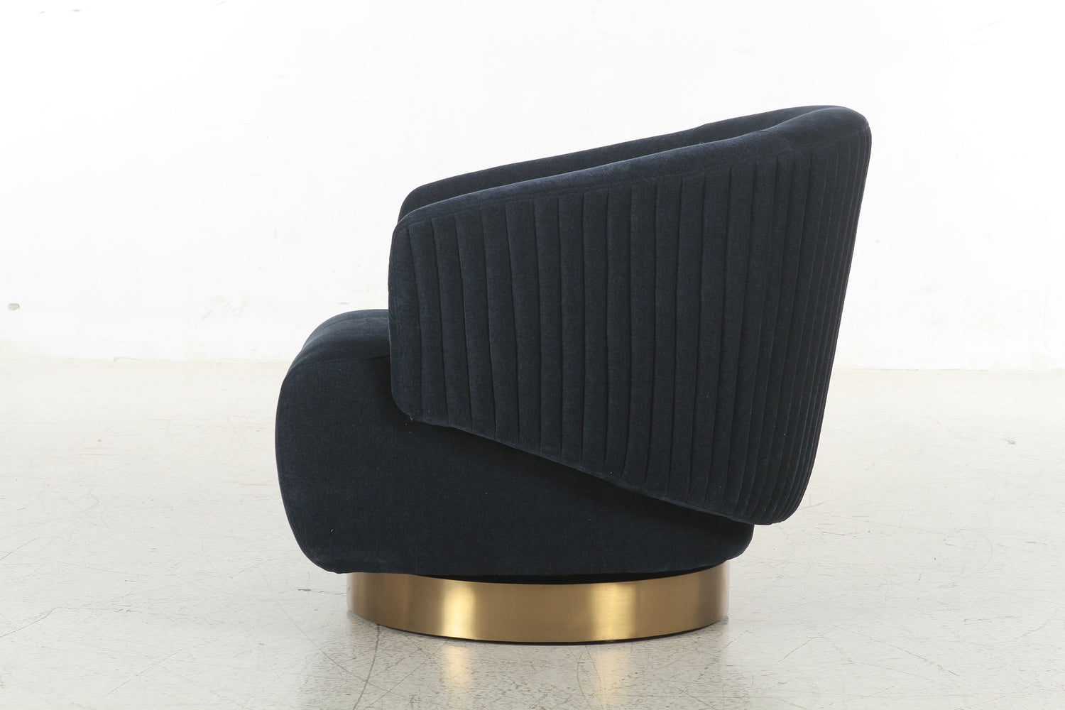 Admiral Swivel Chair