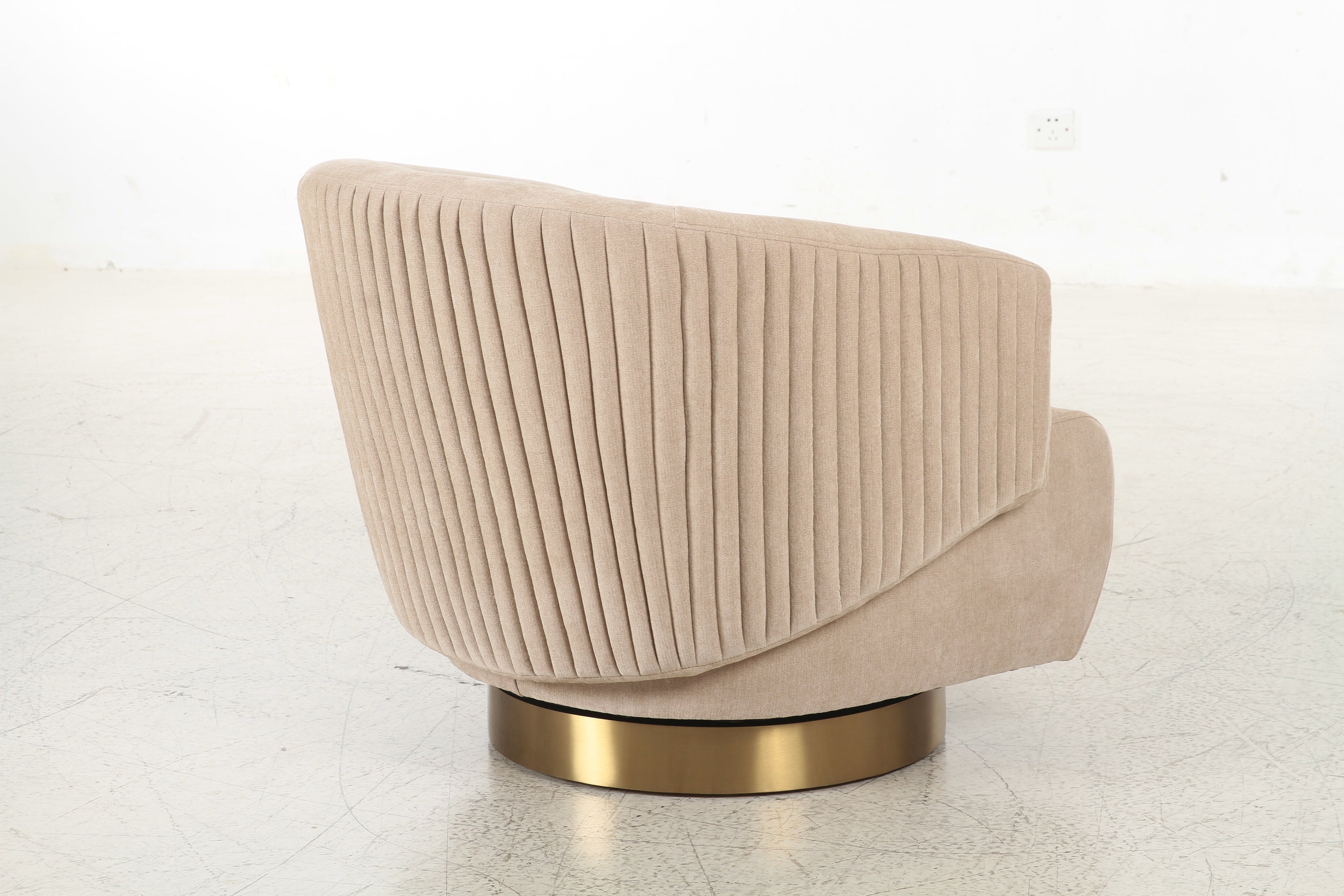 Admiral Swivel Chair