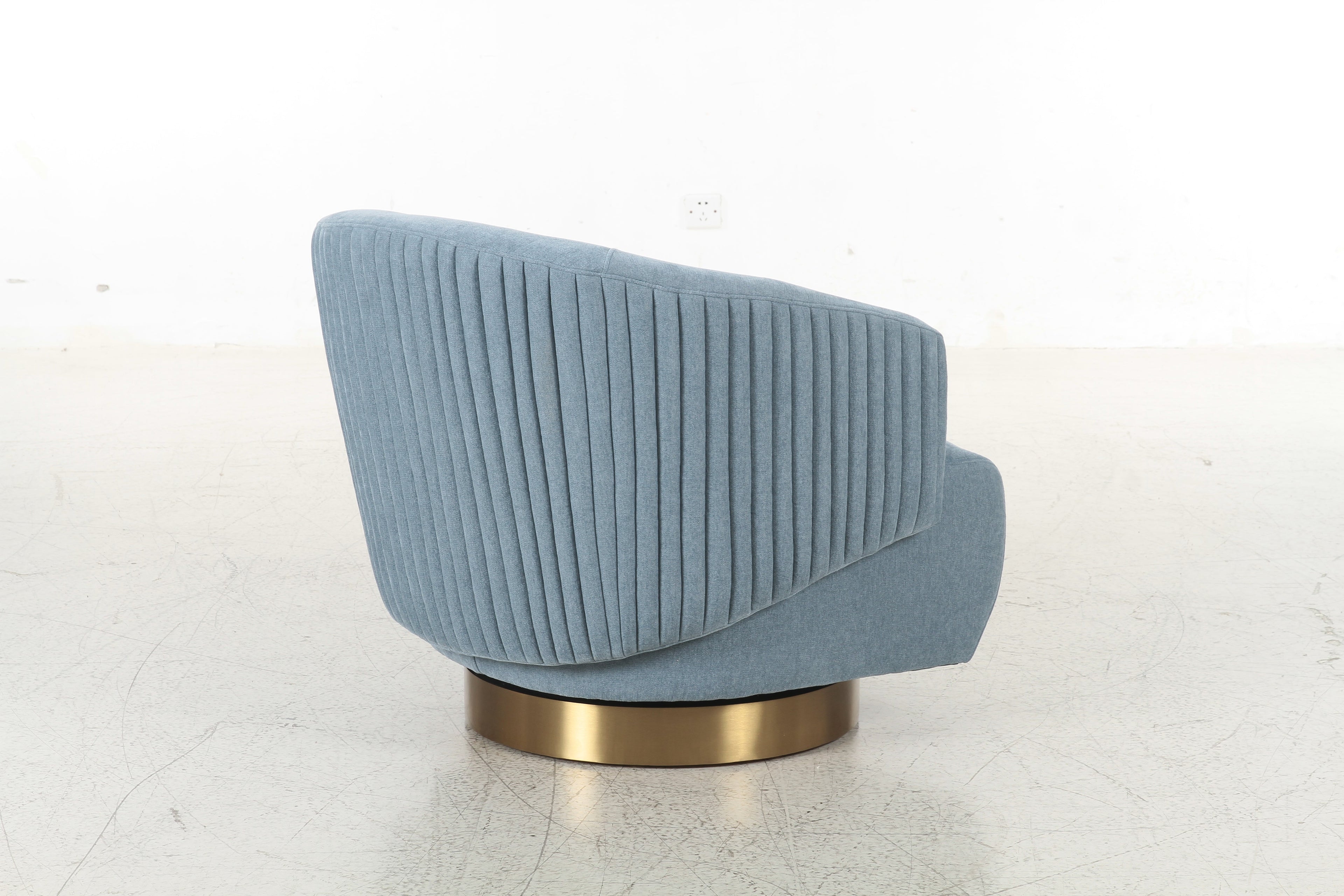 Admiral Swivel Chair