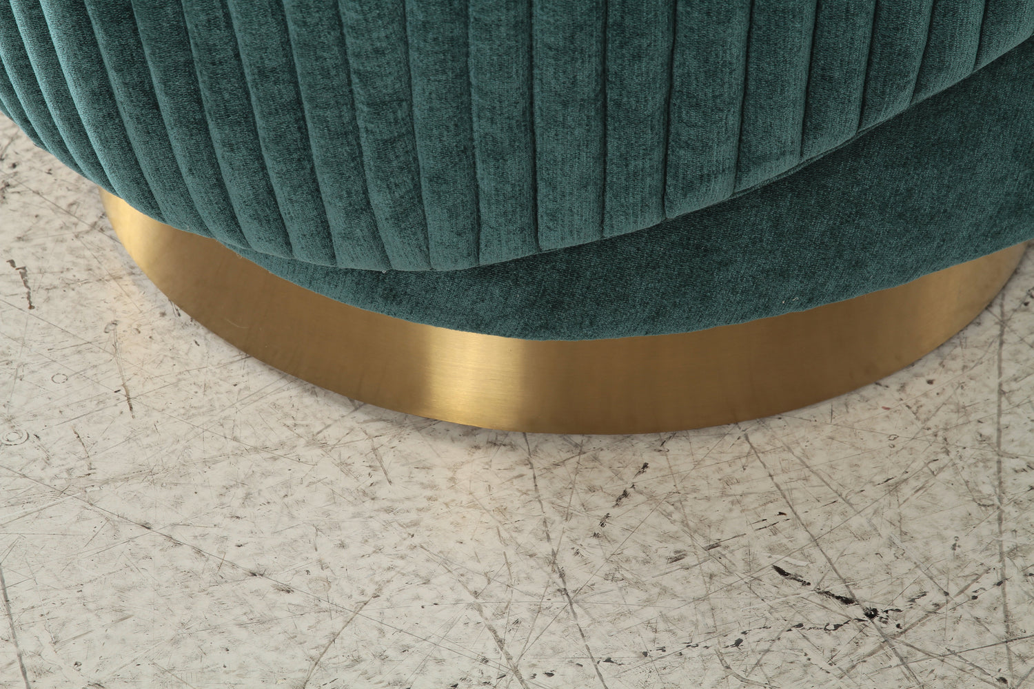 Admiral Swivel Chair