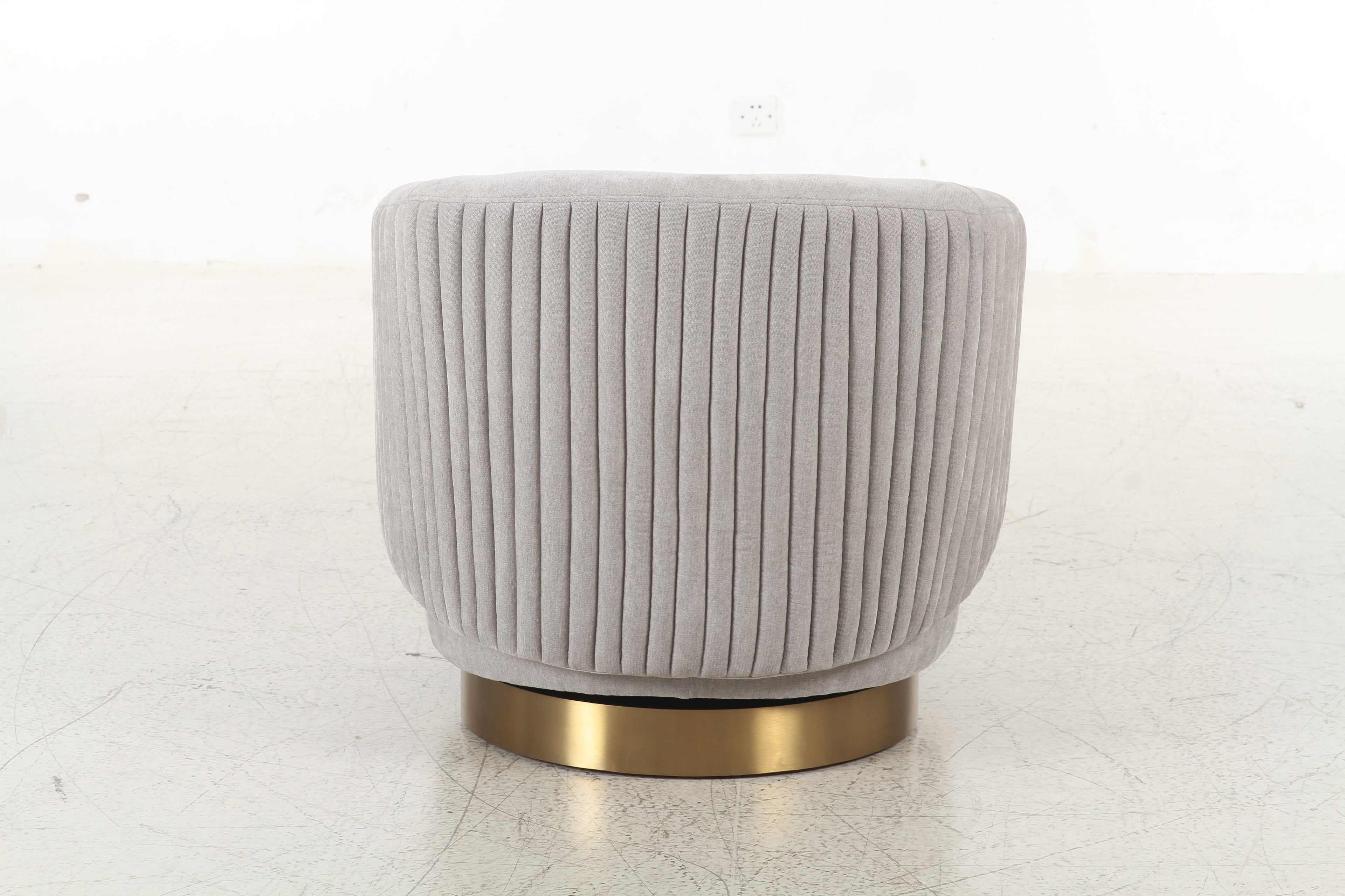 Admiral Swivel Chair