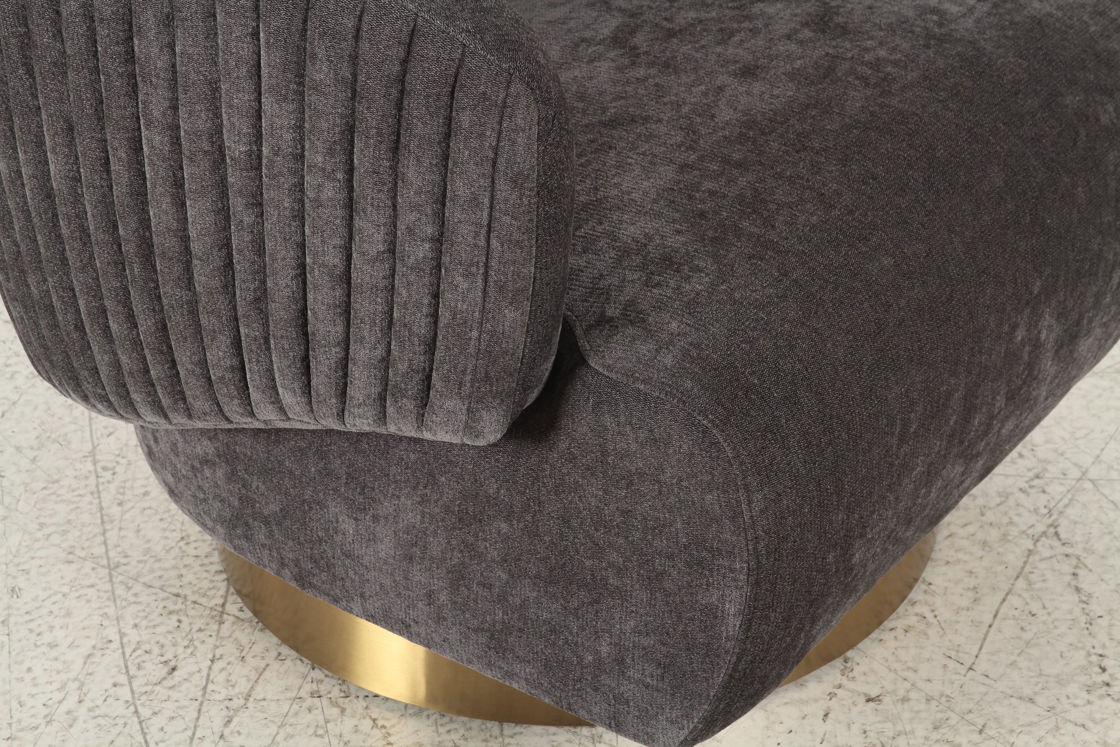 Admiral Swivel Chair