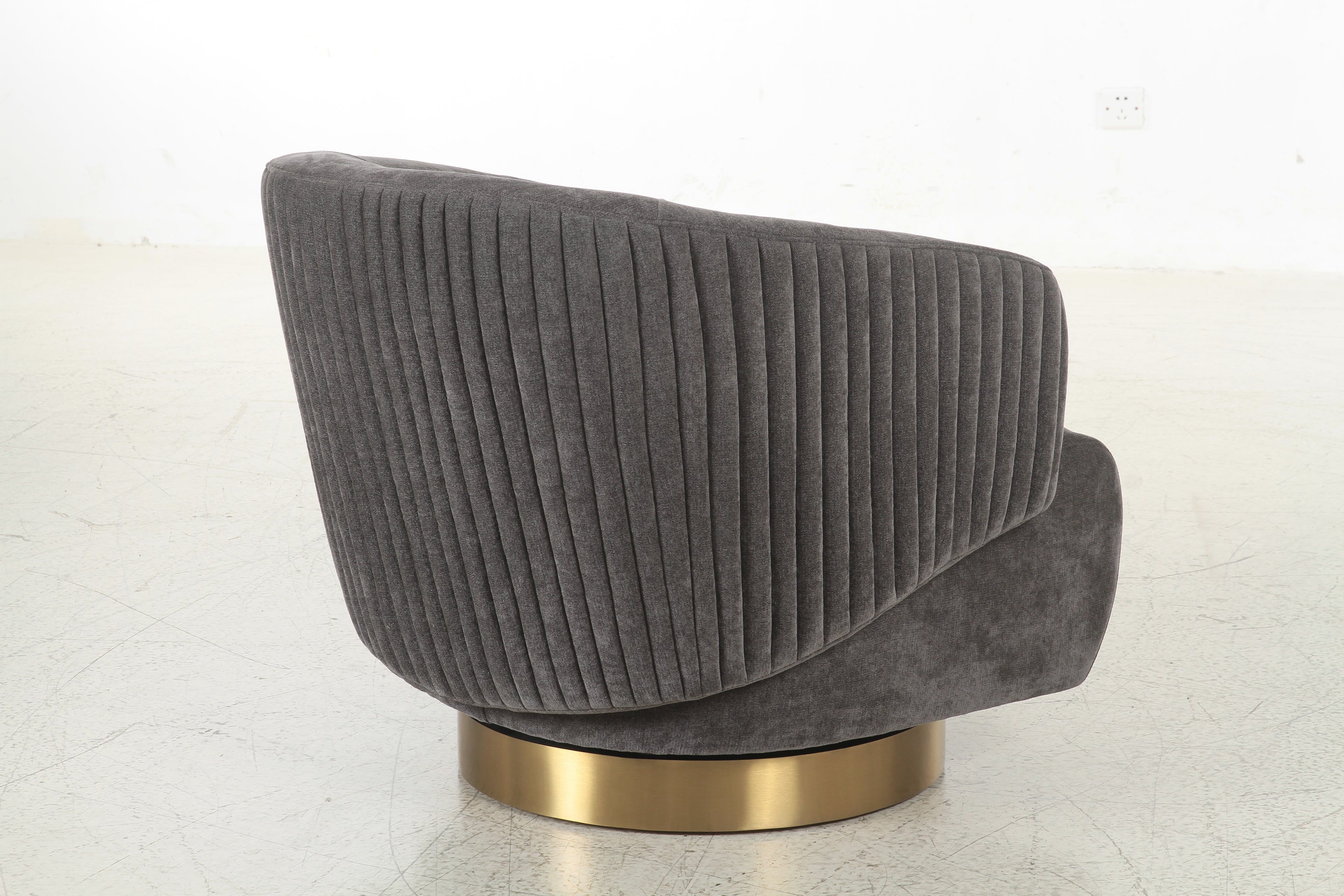 Admiral Swivel Chair