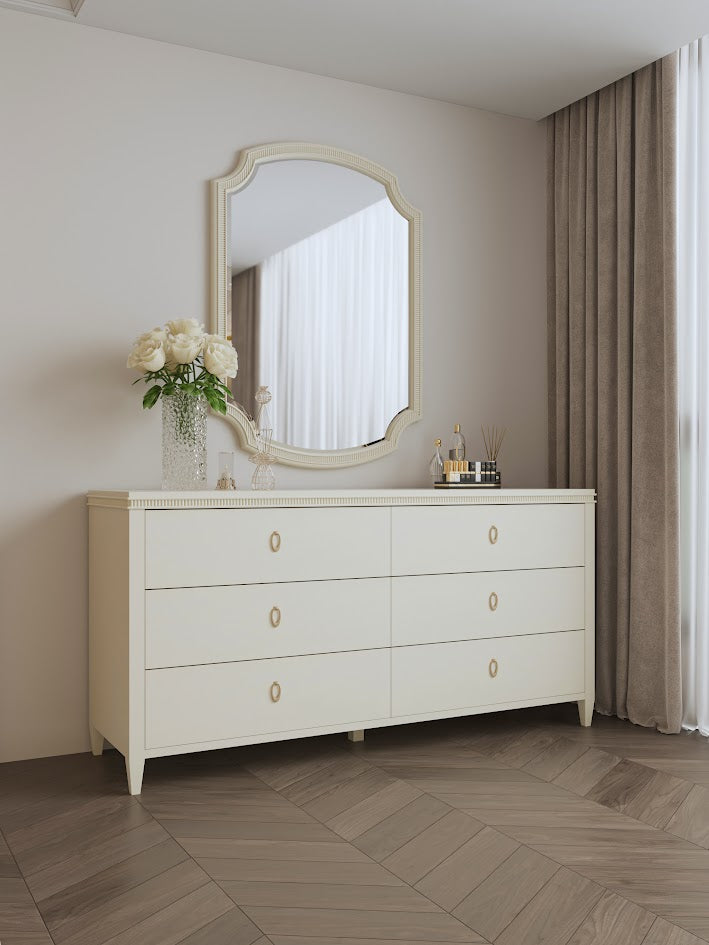 Victoria Manor Dresser
