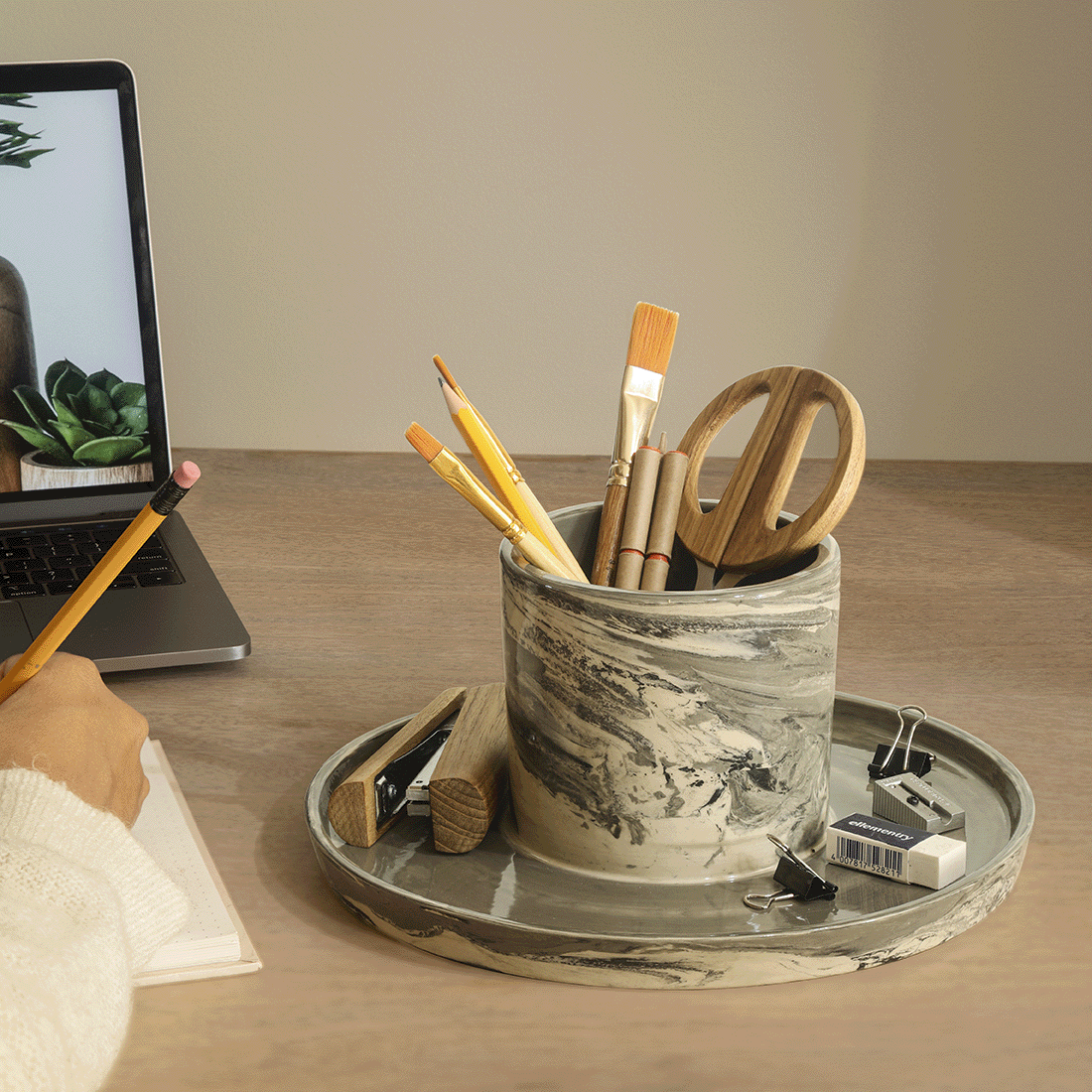 Carbon Cutlery Holder