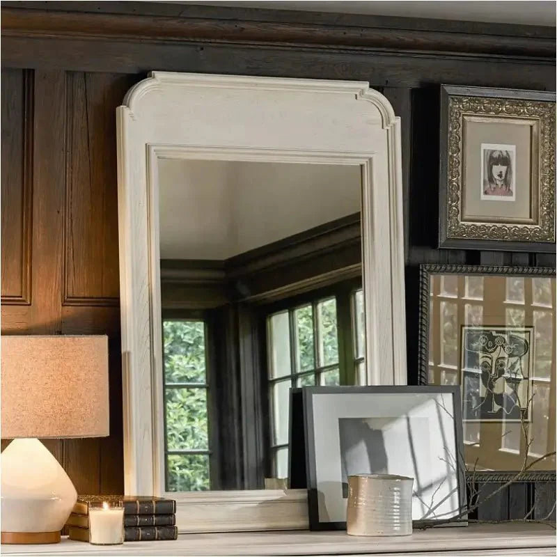 Elan Mirror