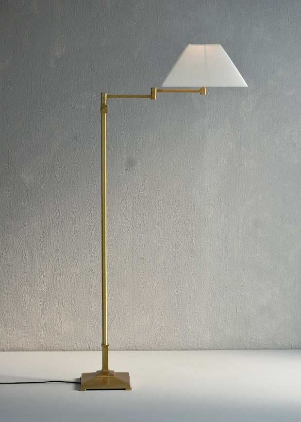 FLOOR LAMP W / TAPER SHADE