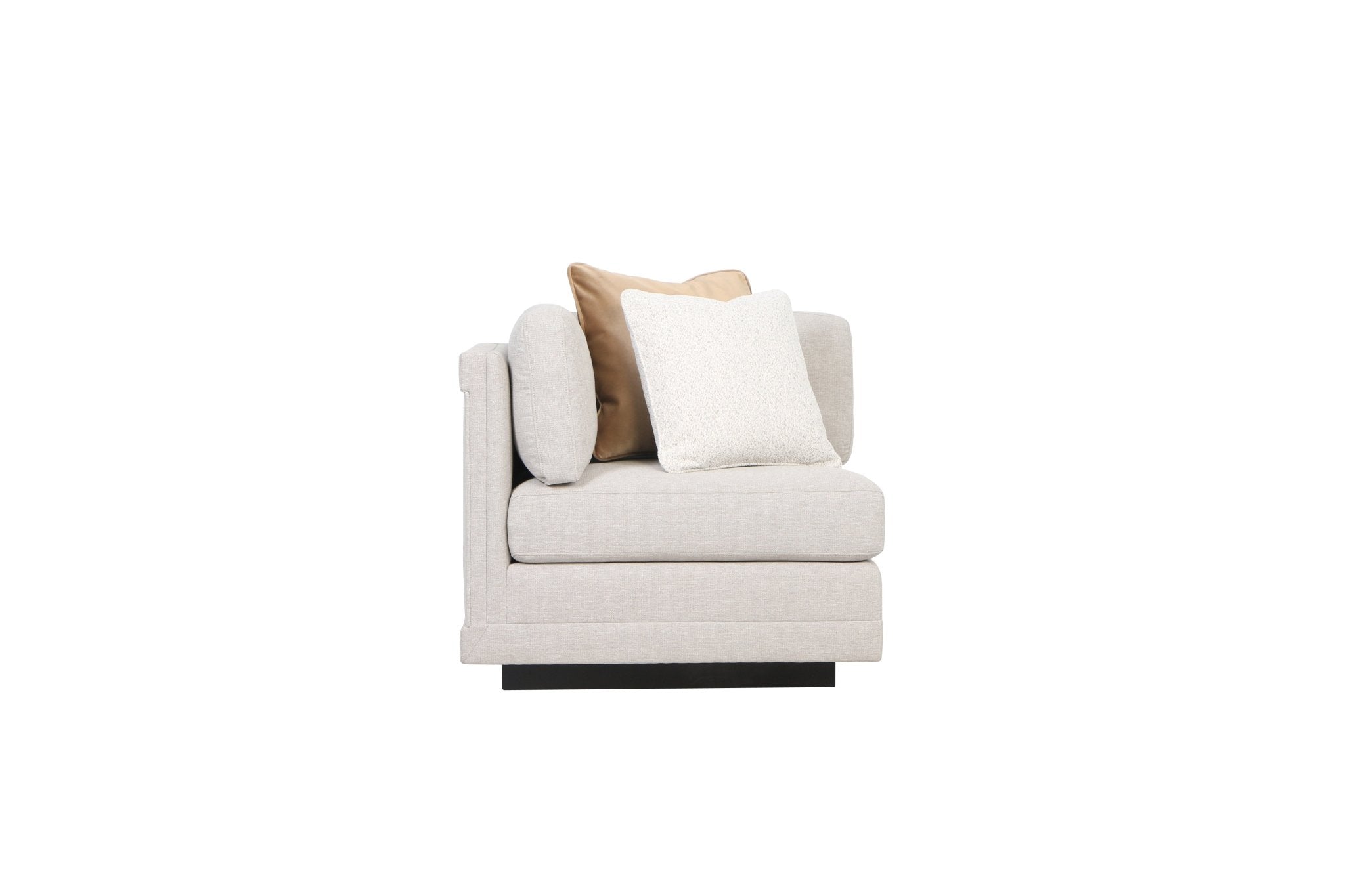 Layal Chic Gold Corner