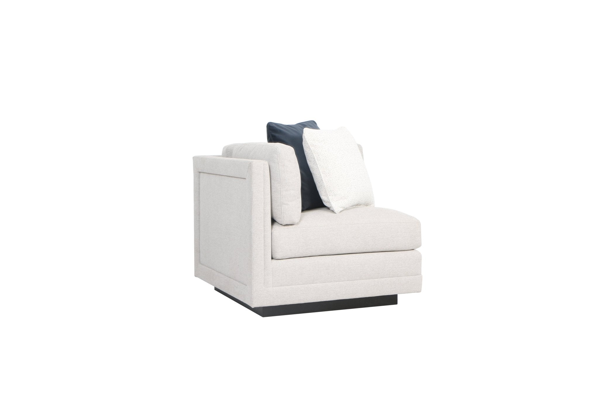 Layal Chic Navy Corner