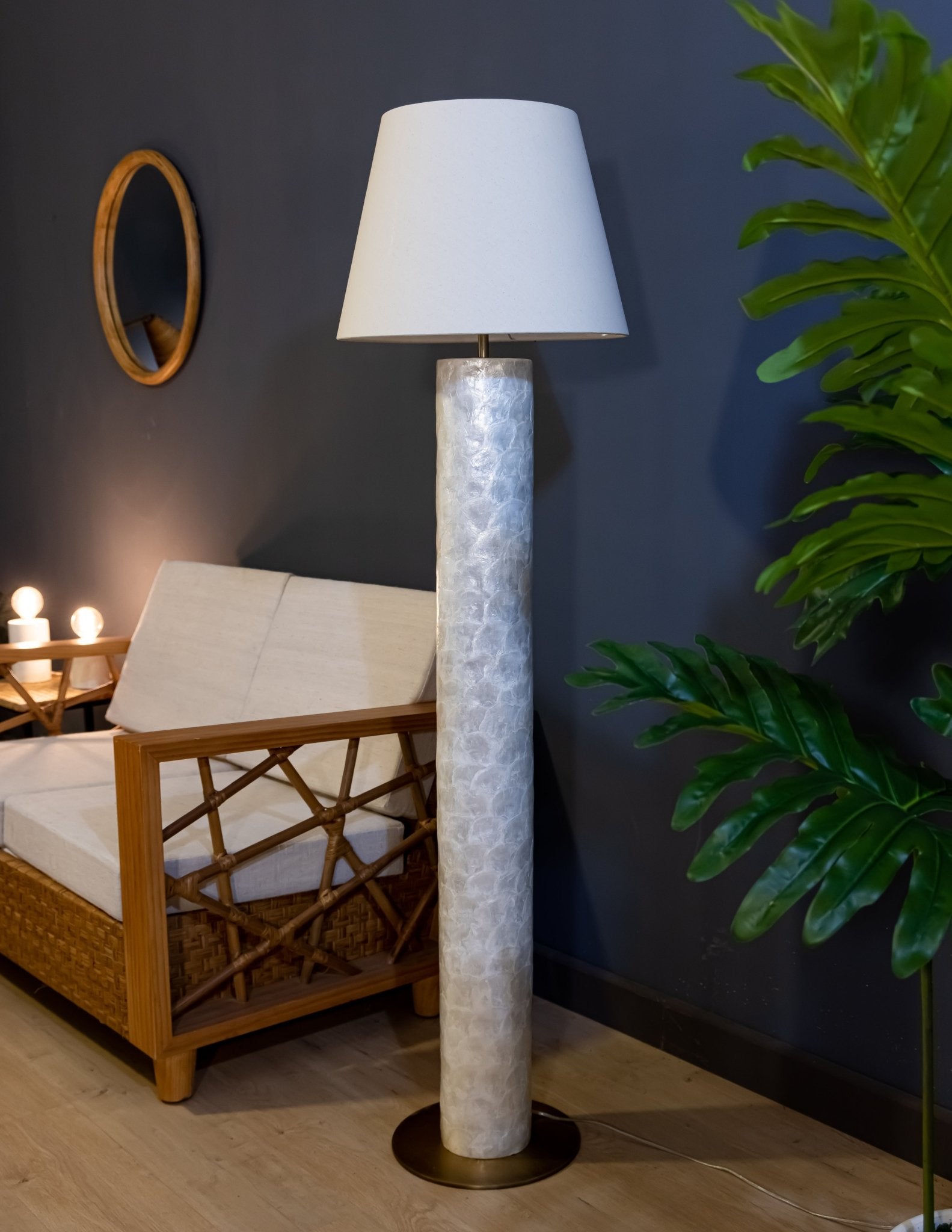 Luna - Floor Lamp