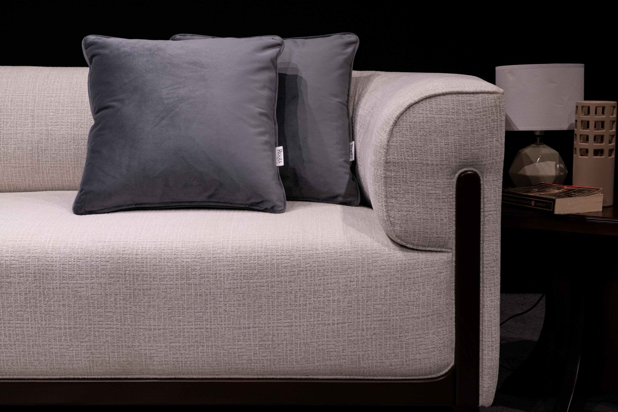 PEWTE Cushion