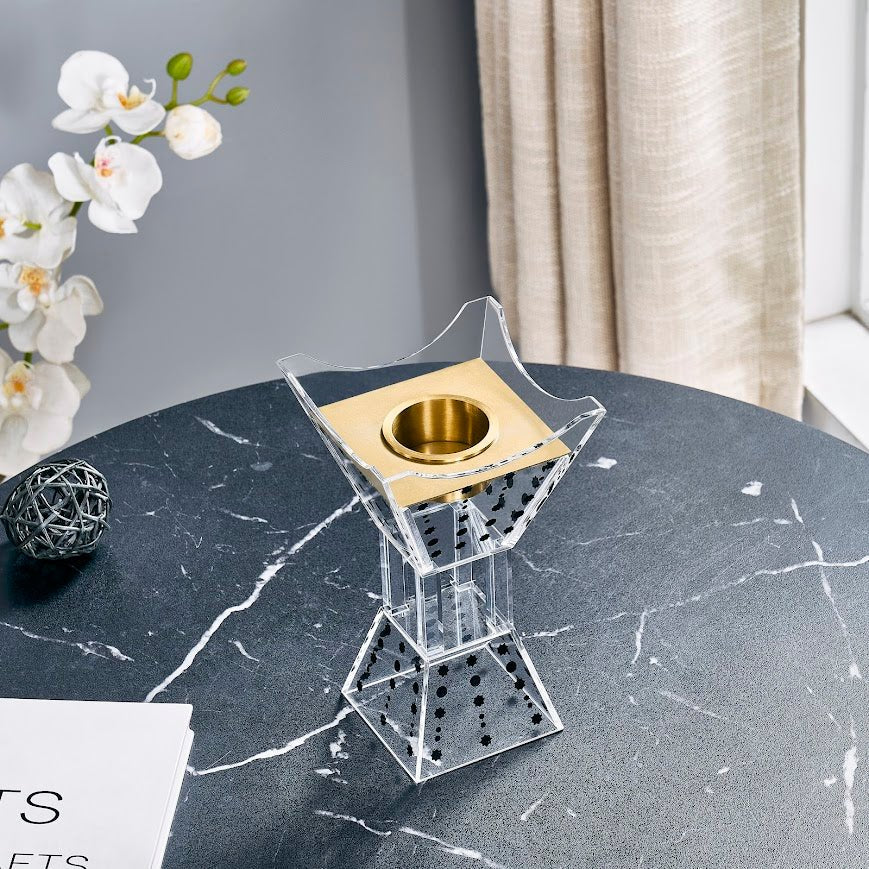 Pristine Candle holder