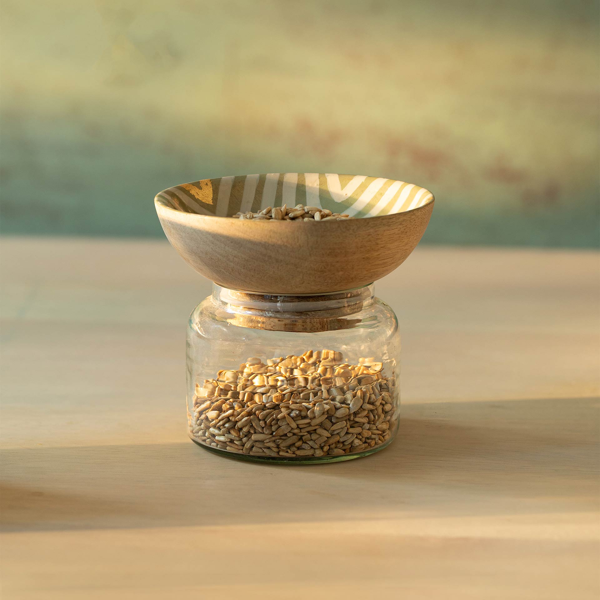 وعاء المكسرات من راياس صغير