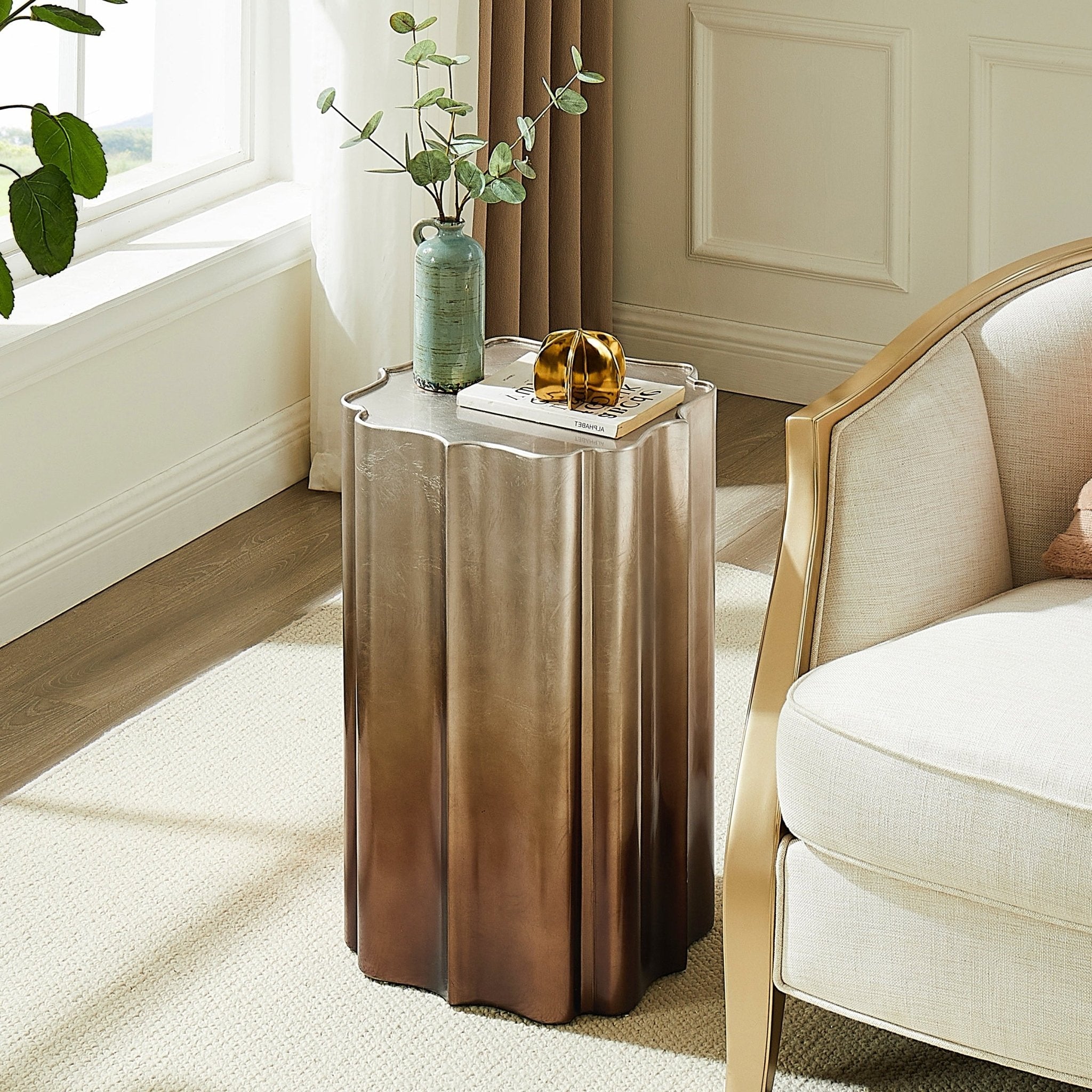 Rimal Accent table