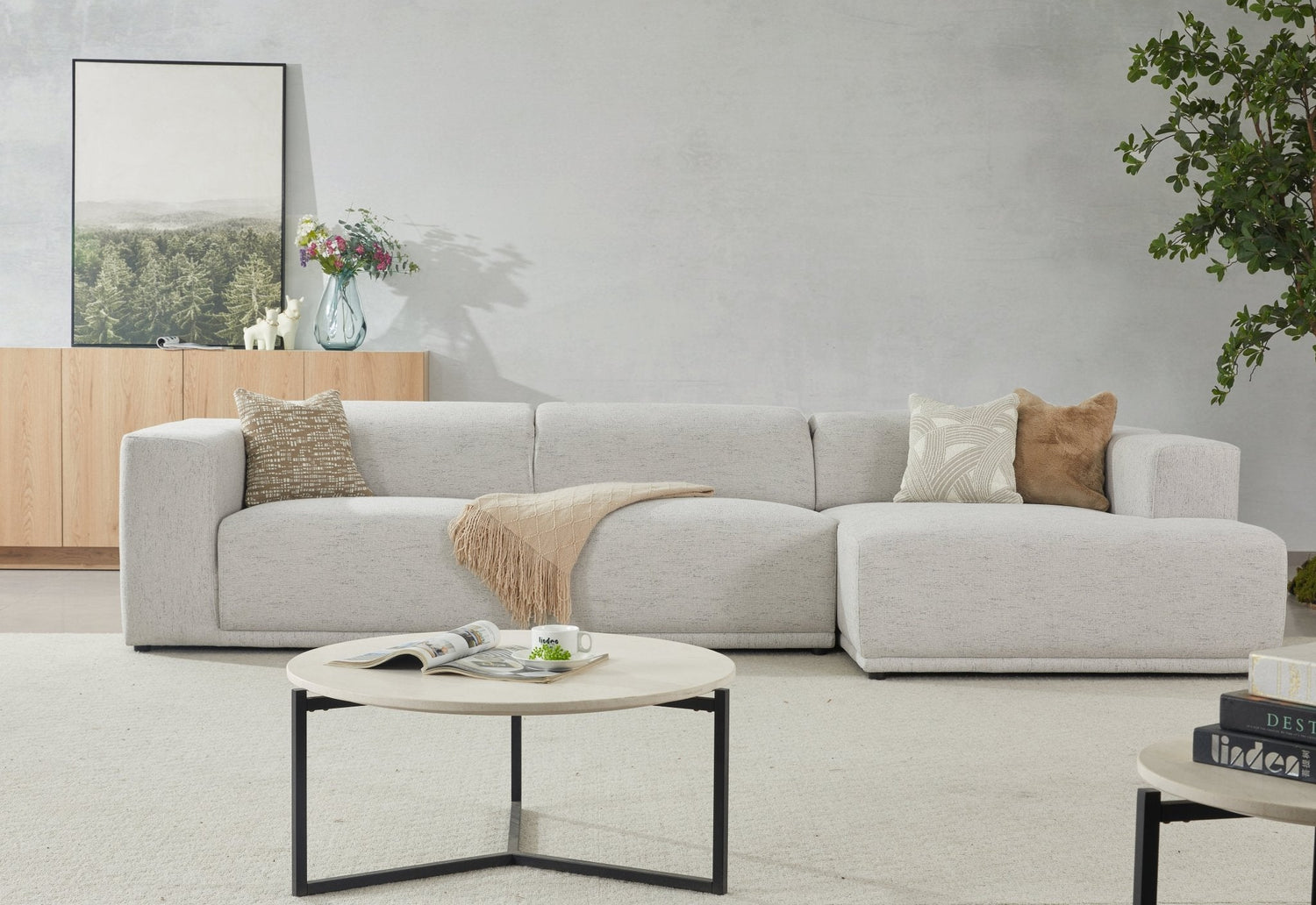 Serene light gray Right Chaise (118CM)