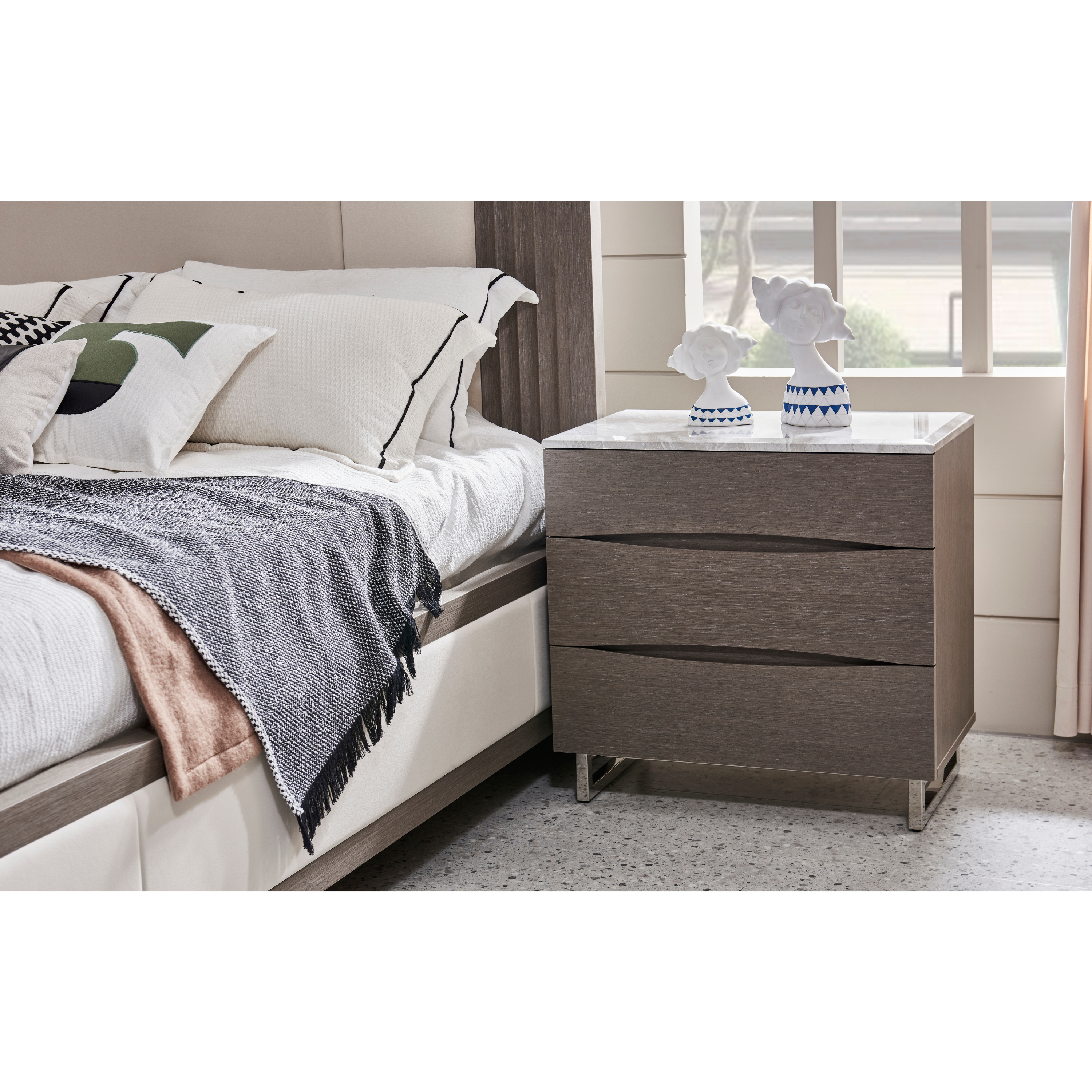 Ebony Dark Gray King Set