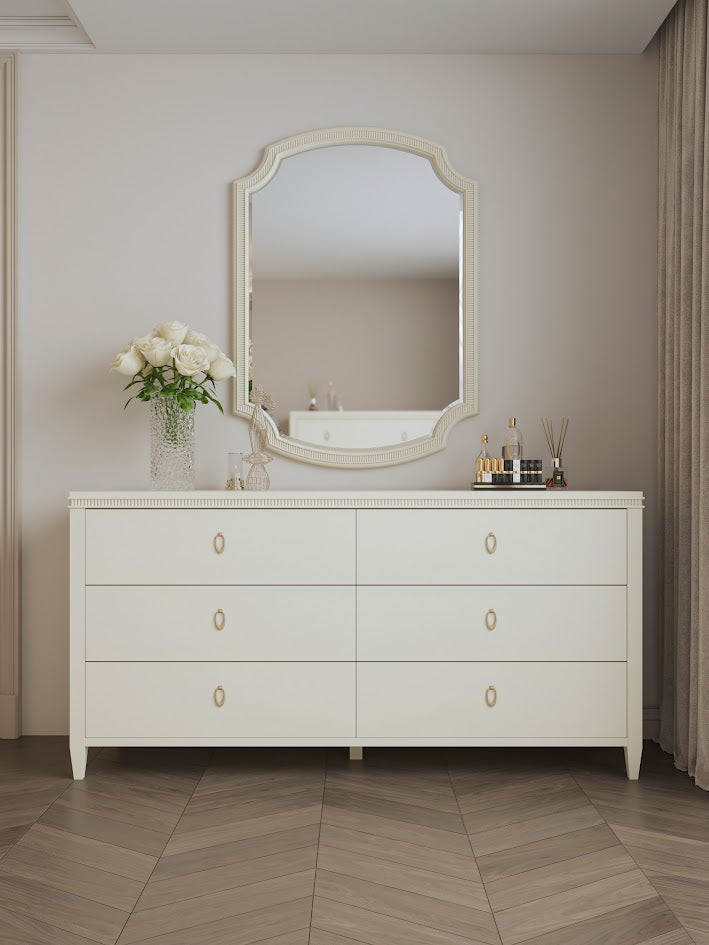 Victoria Manor Dresser