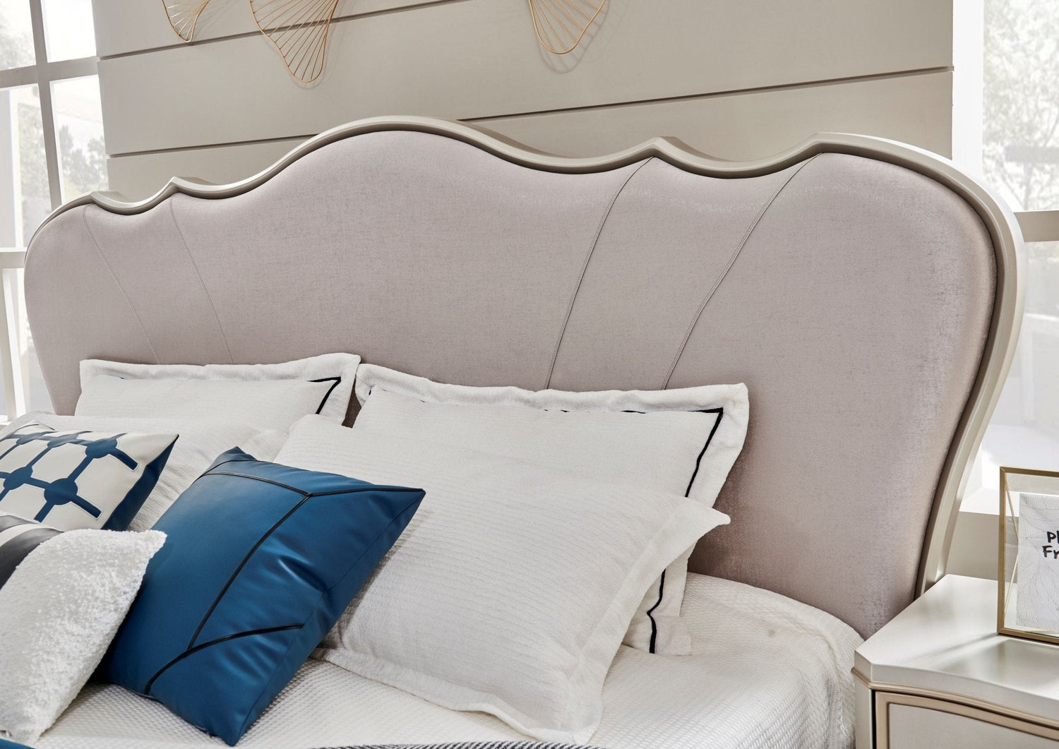Alice Queen Bed