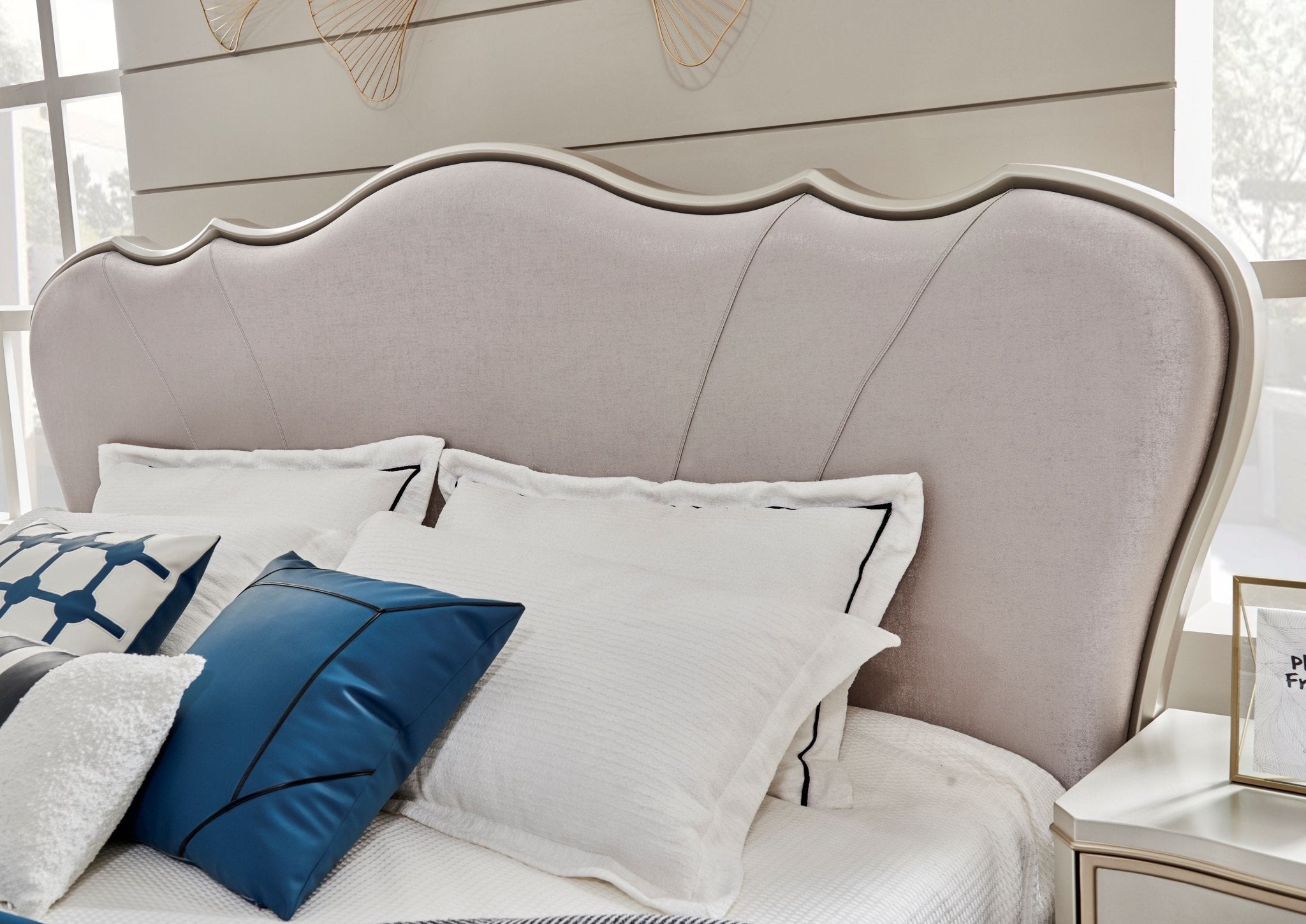 Alice Queen Bed