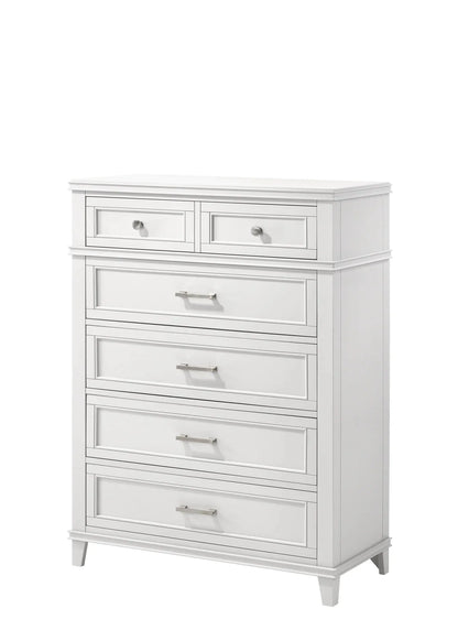 Amberwood Retreat Chest