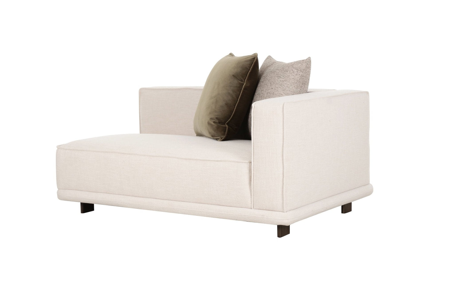 Arena White Sectional With Free Rug