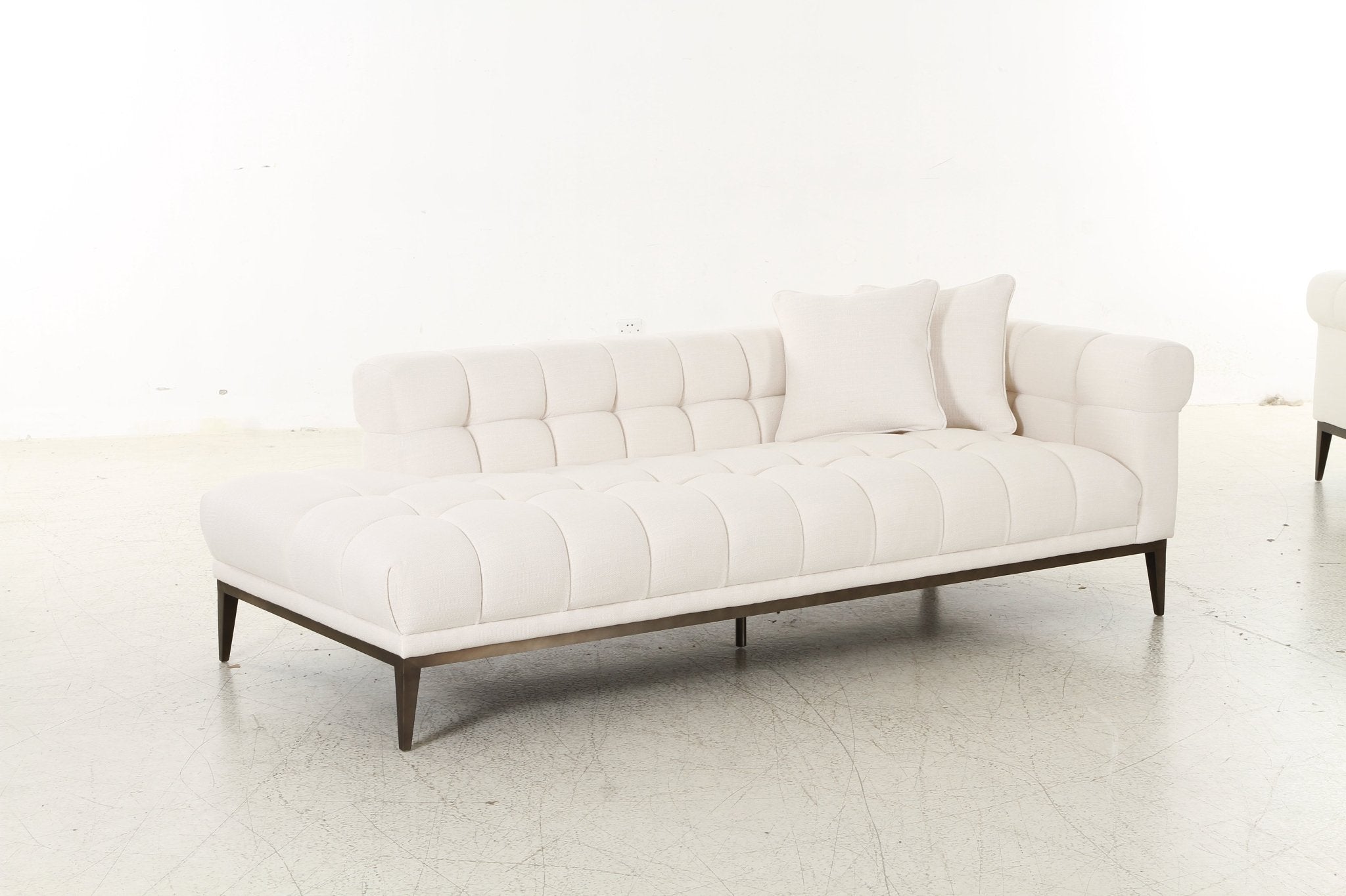 Avalon White &amp; Black Left Lounger