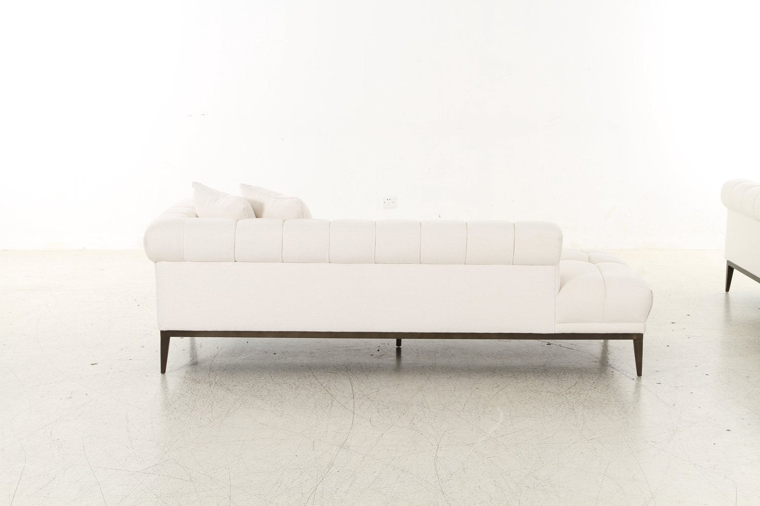 Avalon White &amp; Black Left Lounger