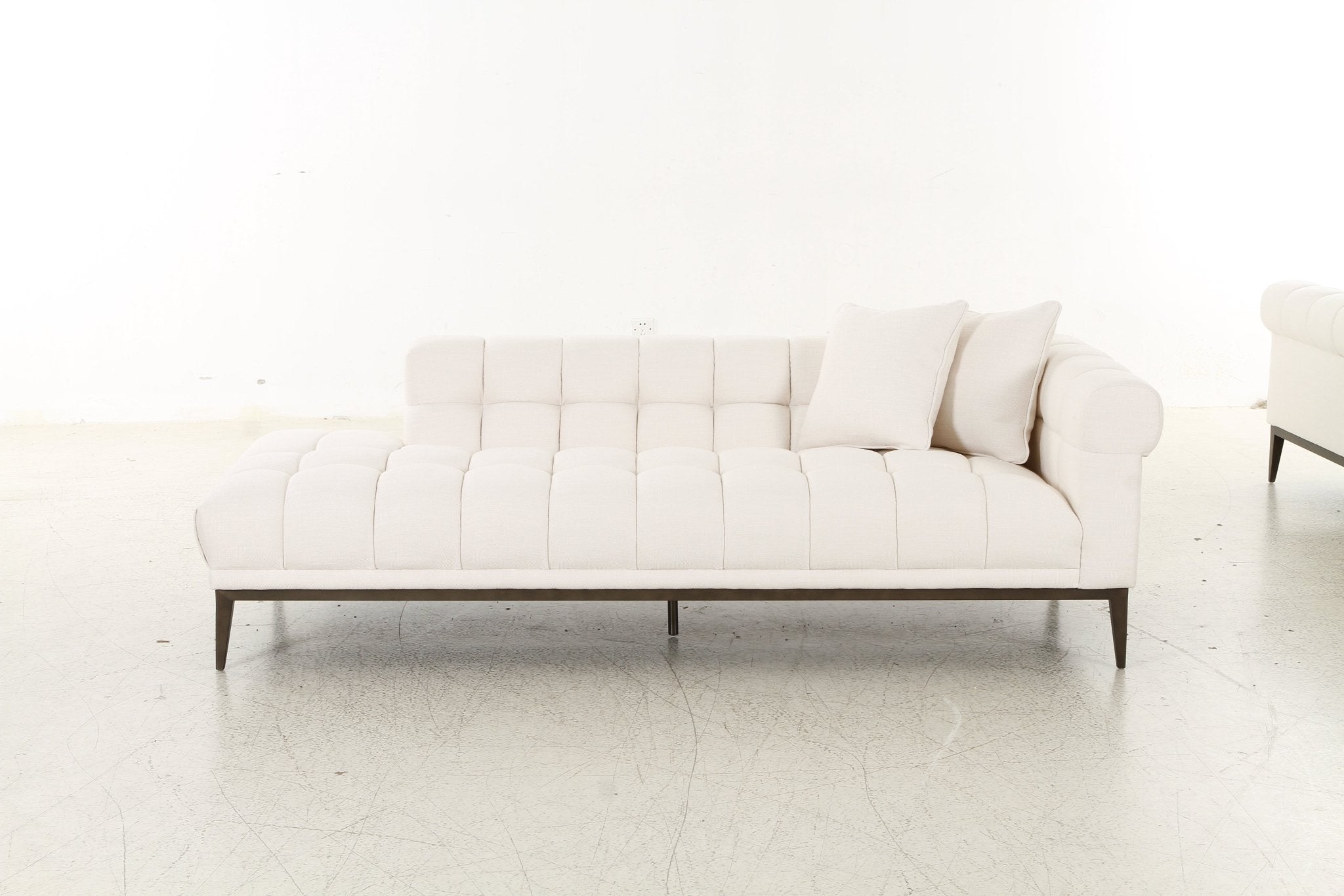 Avalon White &amp; Black Left Lounger