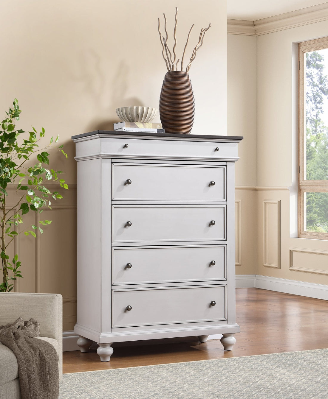 Bellagio Charm Chest