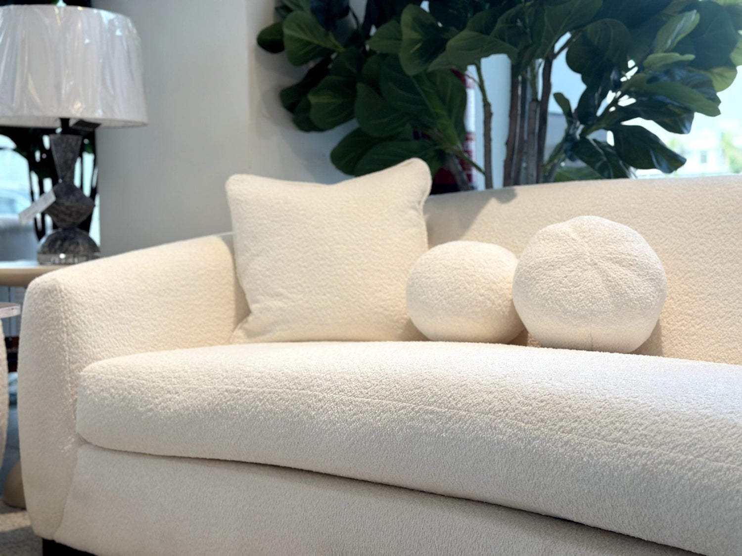 Bouclé Beige Set + Free Accent table