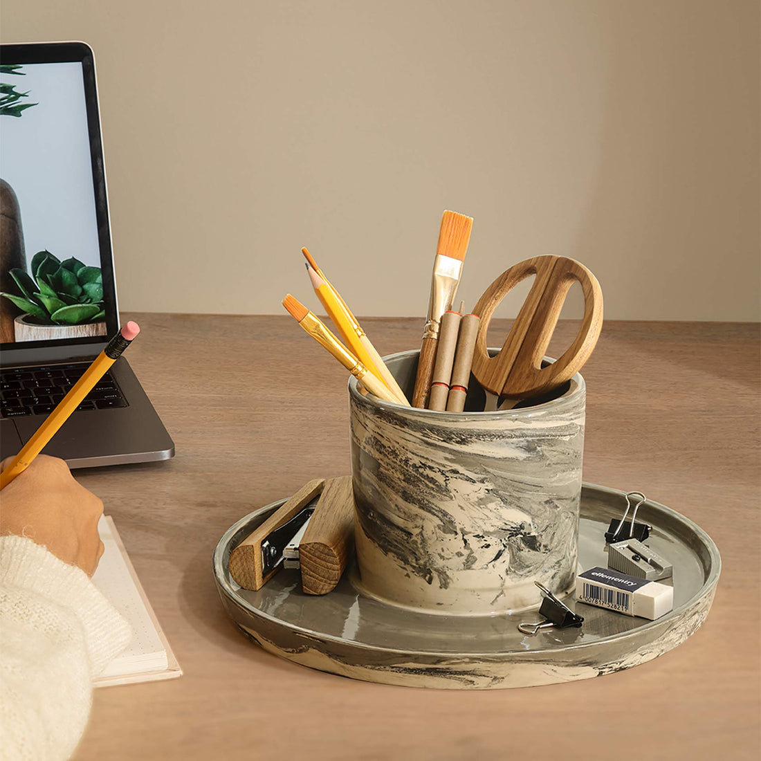 Carbon Cutlery Holder