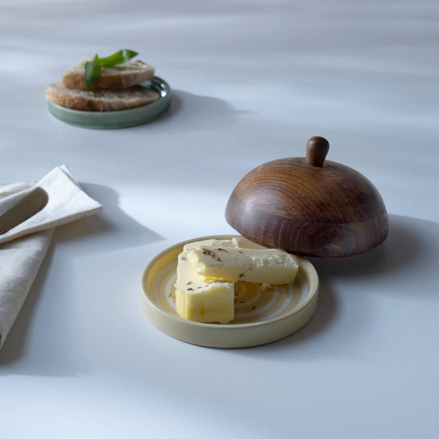 Ceramic Butter Dish Stripes W/Wdn Lid Lemon