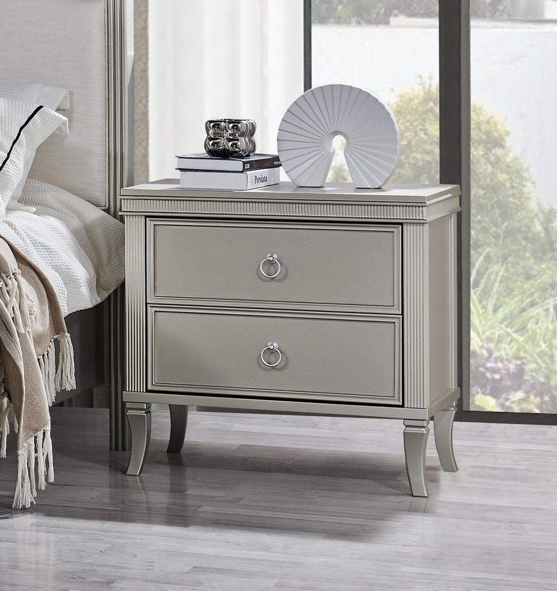 CLAREMONT WOODS  Wirless Charegr Night Stand