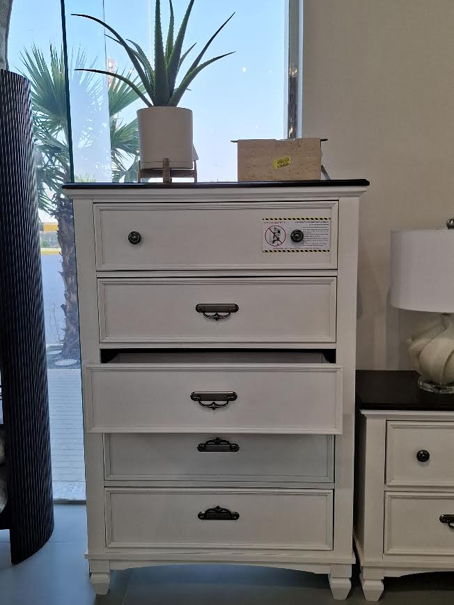 Driftwood Dream Suite Bedroom