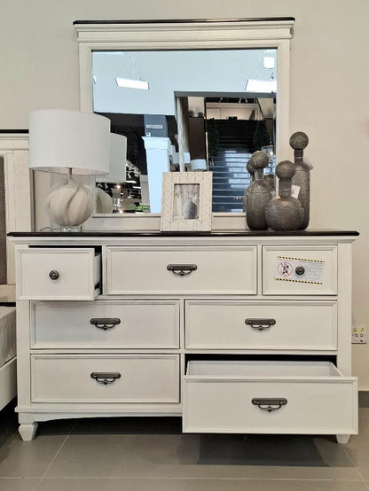 Driftwood Dream Suite Bedroom