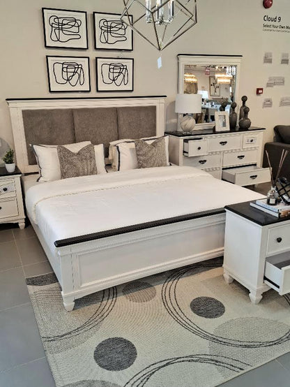 Driftwood Dream Suite King  Bed