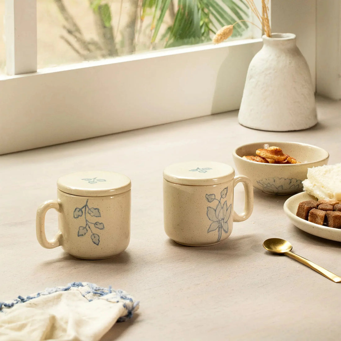 Fiore Ceramic Mug Set of Two  with Lid
