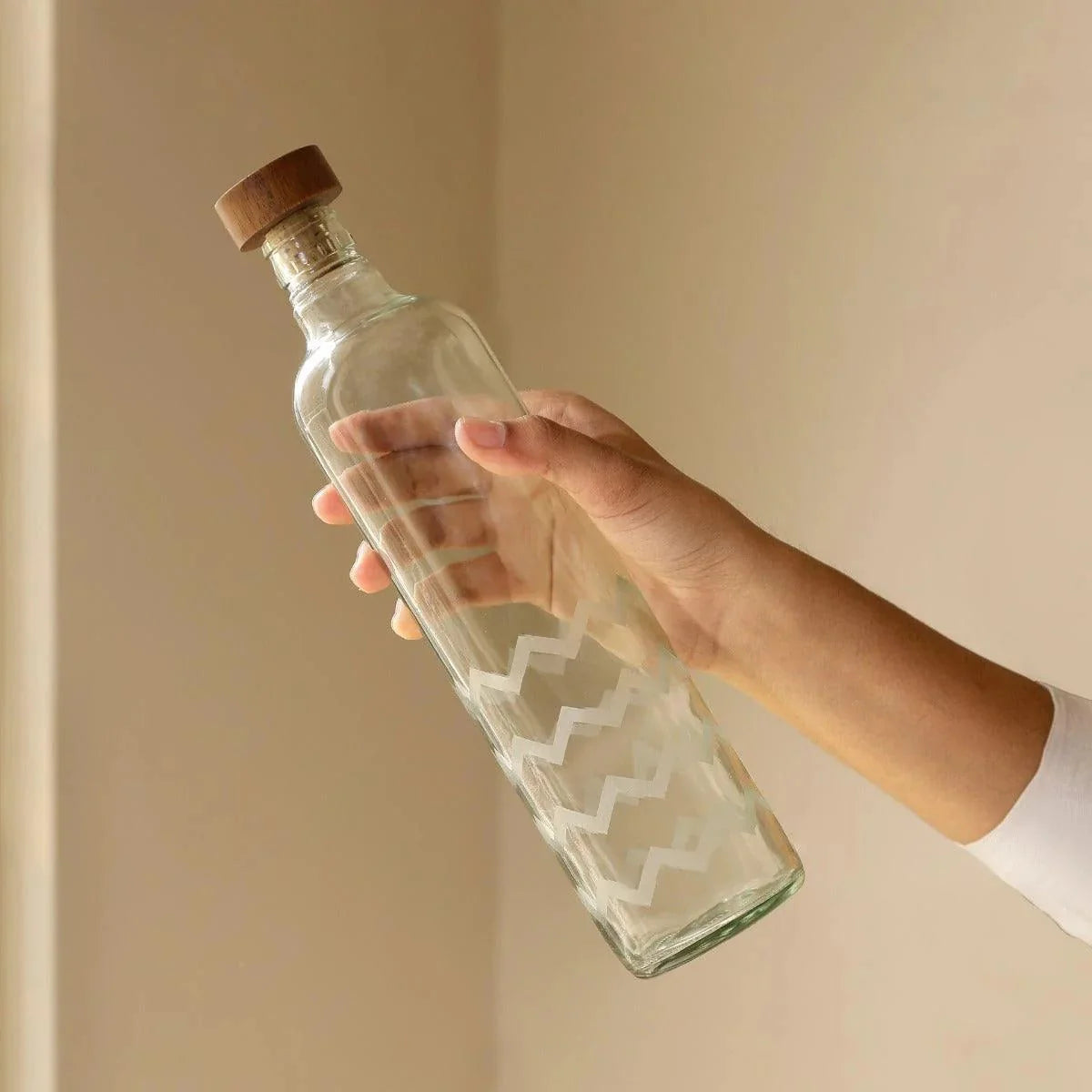 Frosted Chevron Glass Bottle W/Brown Wood Stopper