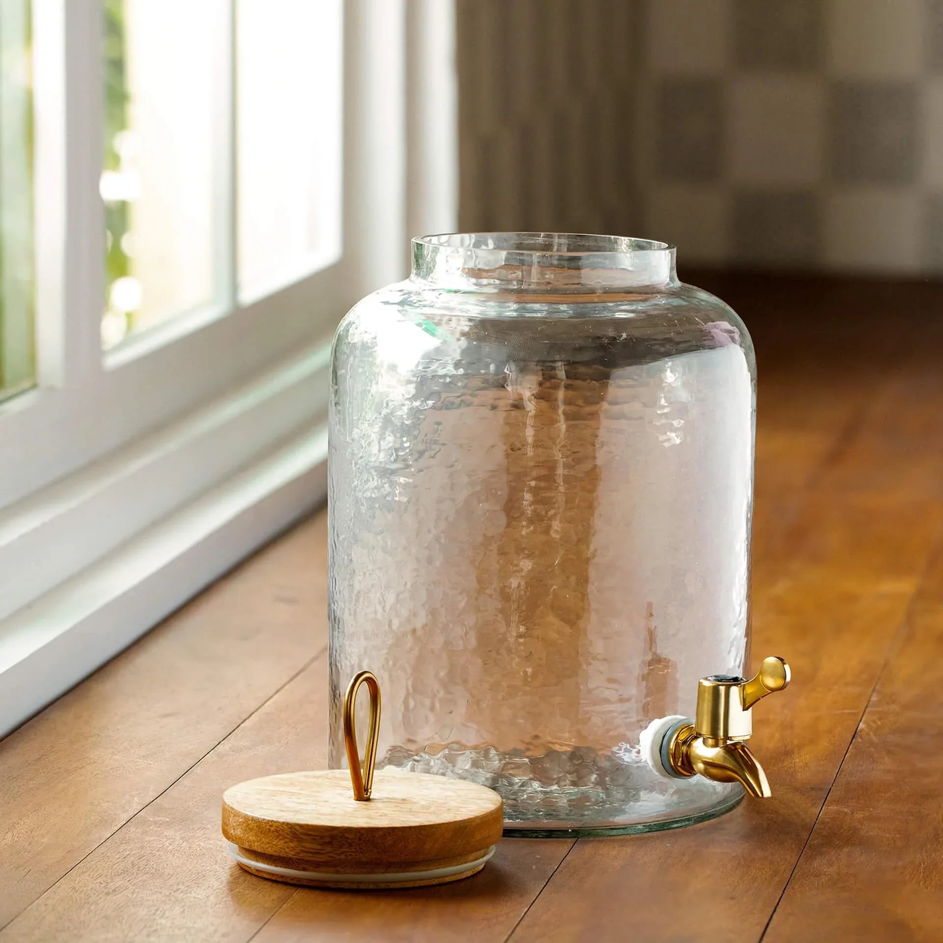 Glass Water Dispenser