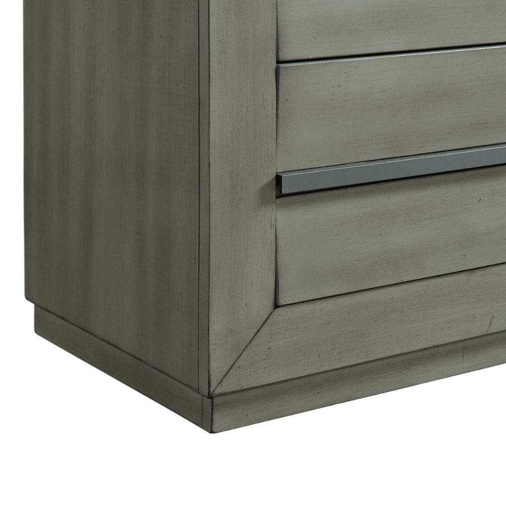 Nashville Grey Chest
