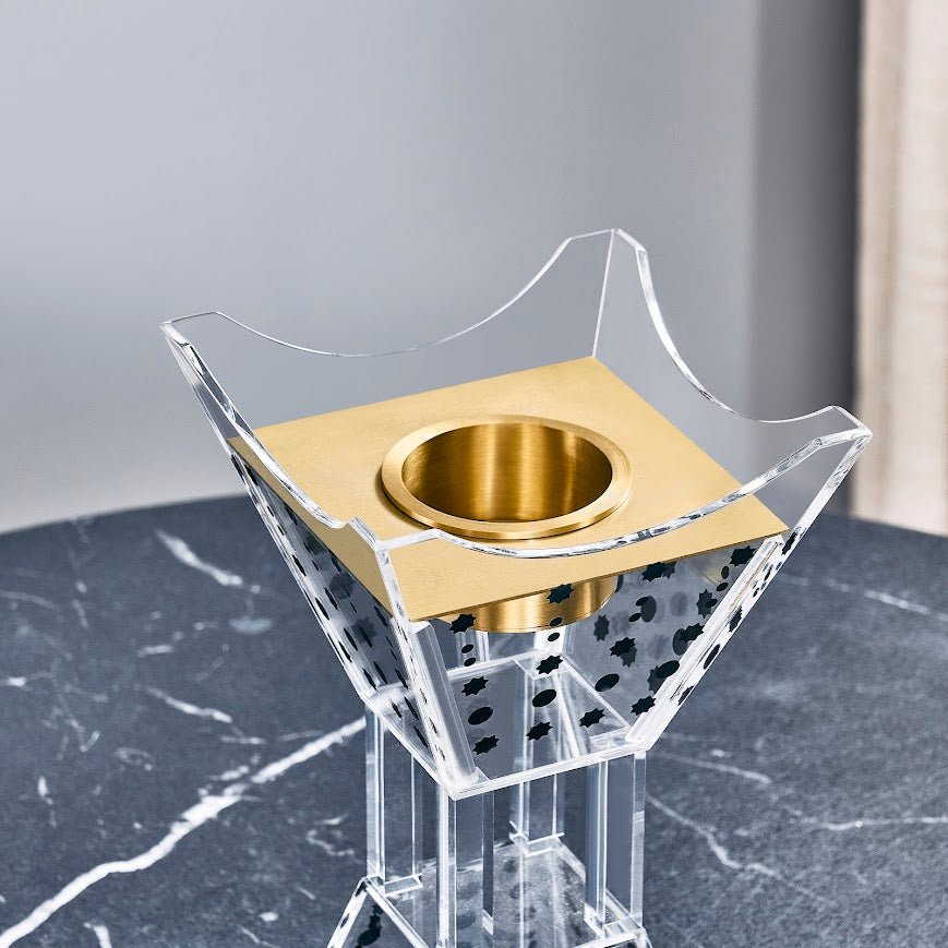Pristine Candle holder