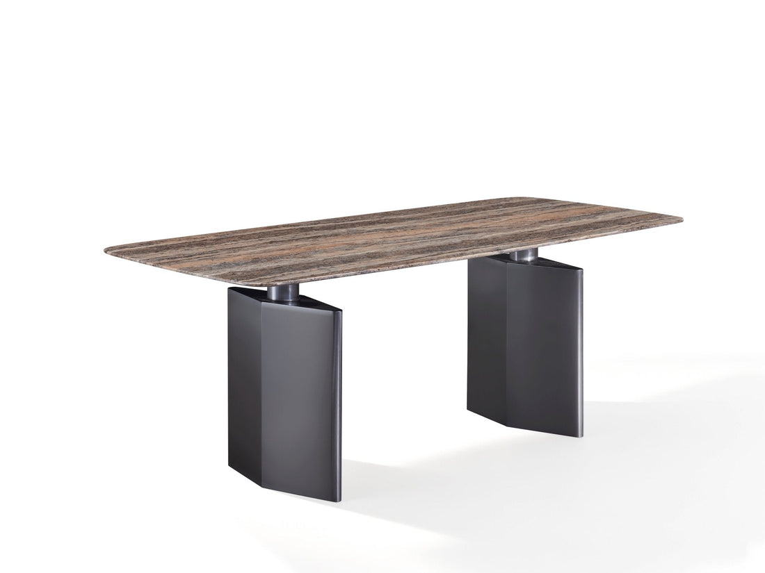 Sancelste dining table