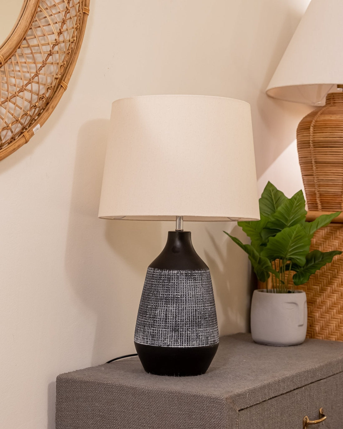 Terro - Table Lamp