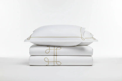 TH-E2362 Medea Q Comforter Sets