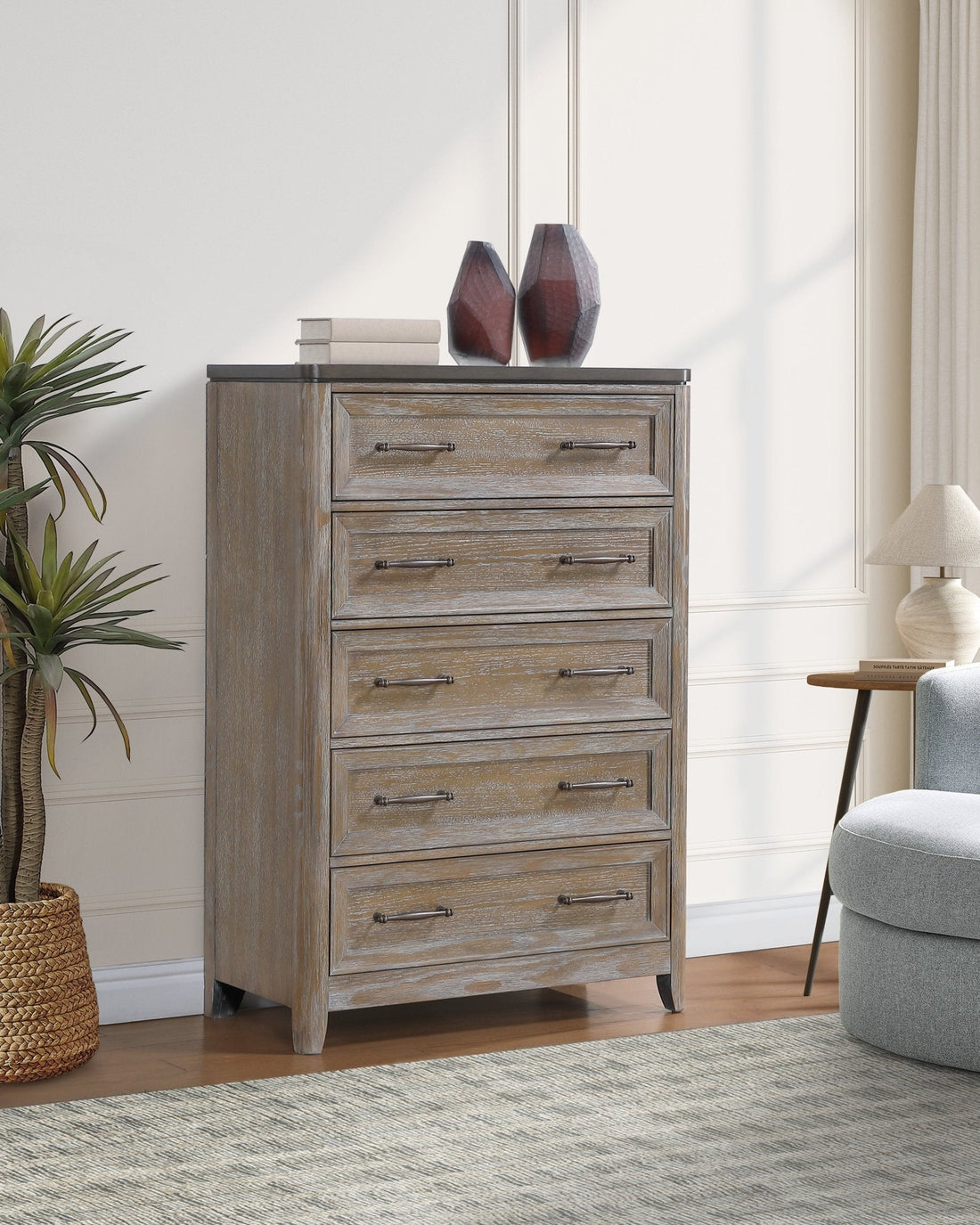 Verona Luxe Chest