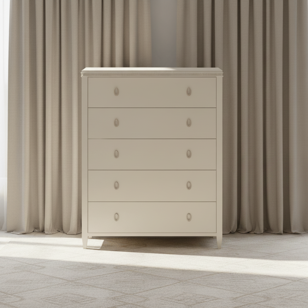 Victoria Manor Chest