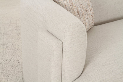 Vienna White Loveseat
