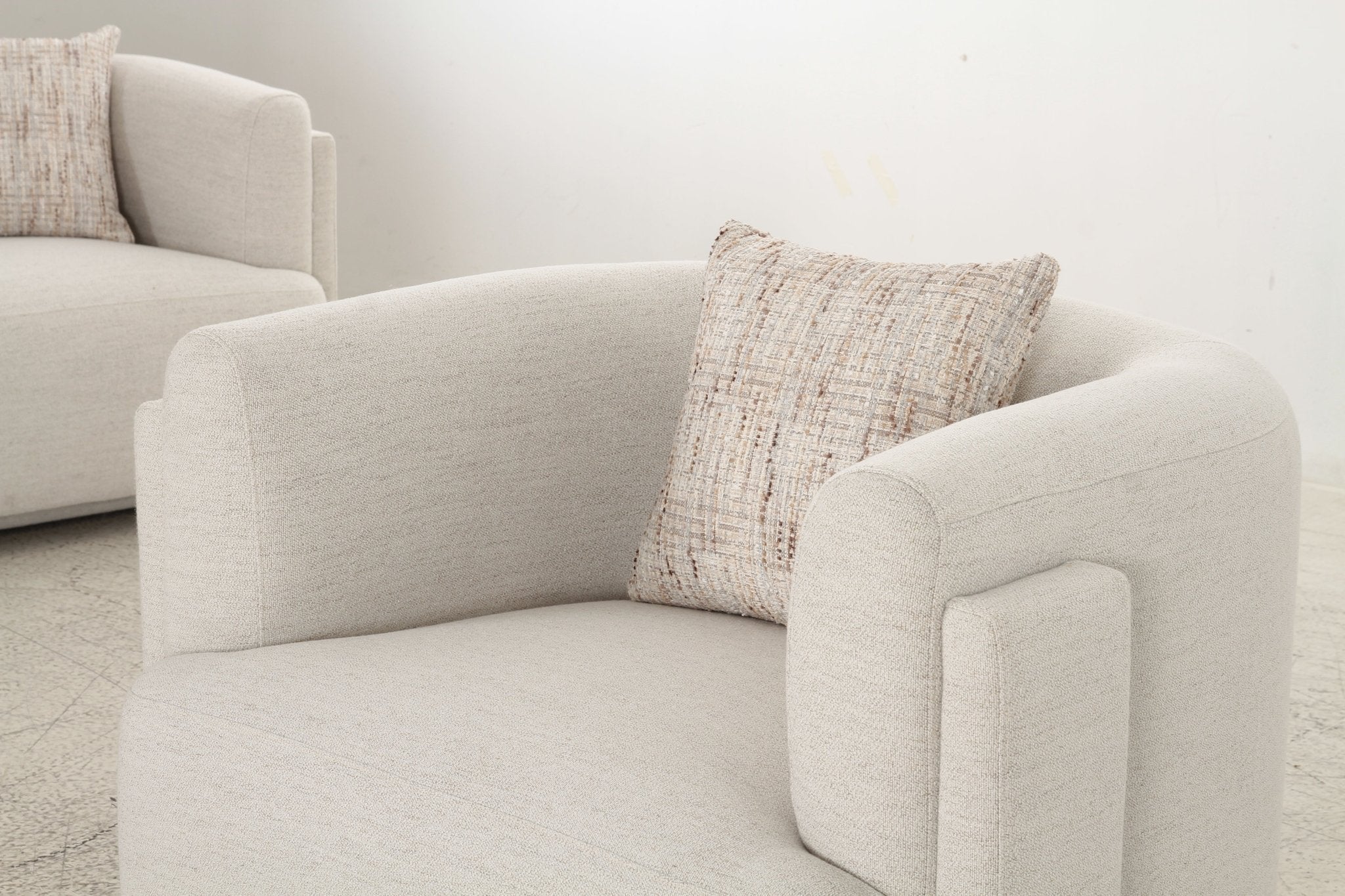 Vienna White Sofa set with Free Rug