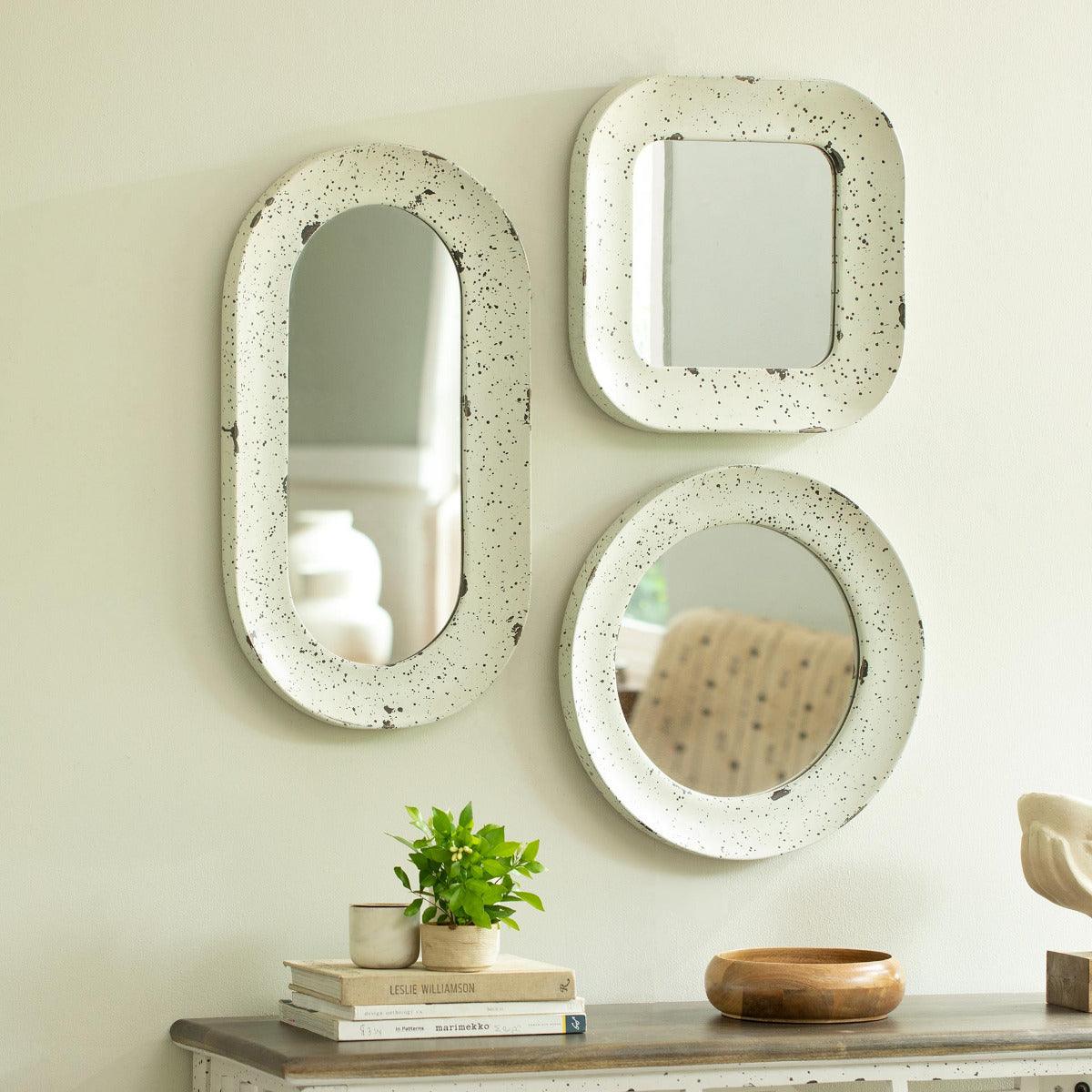 Farmhouse Flair Wall Mirror - Round